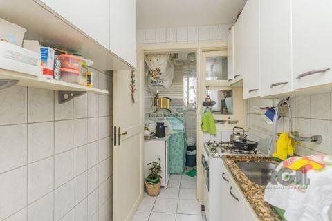 Apartamento, no bairro Chácara das pedras. Churrasqueira, 1 vaga, 3 quartos