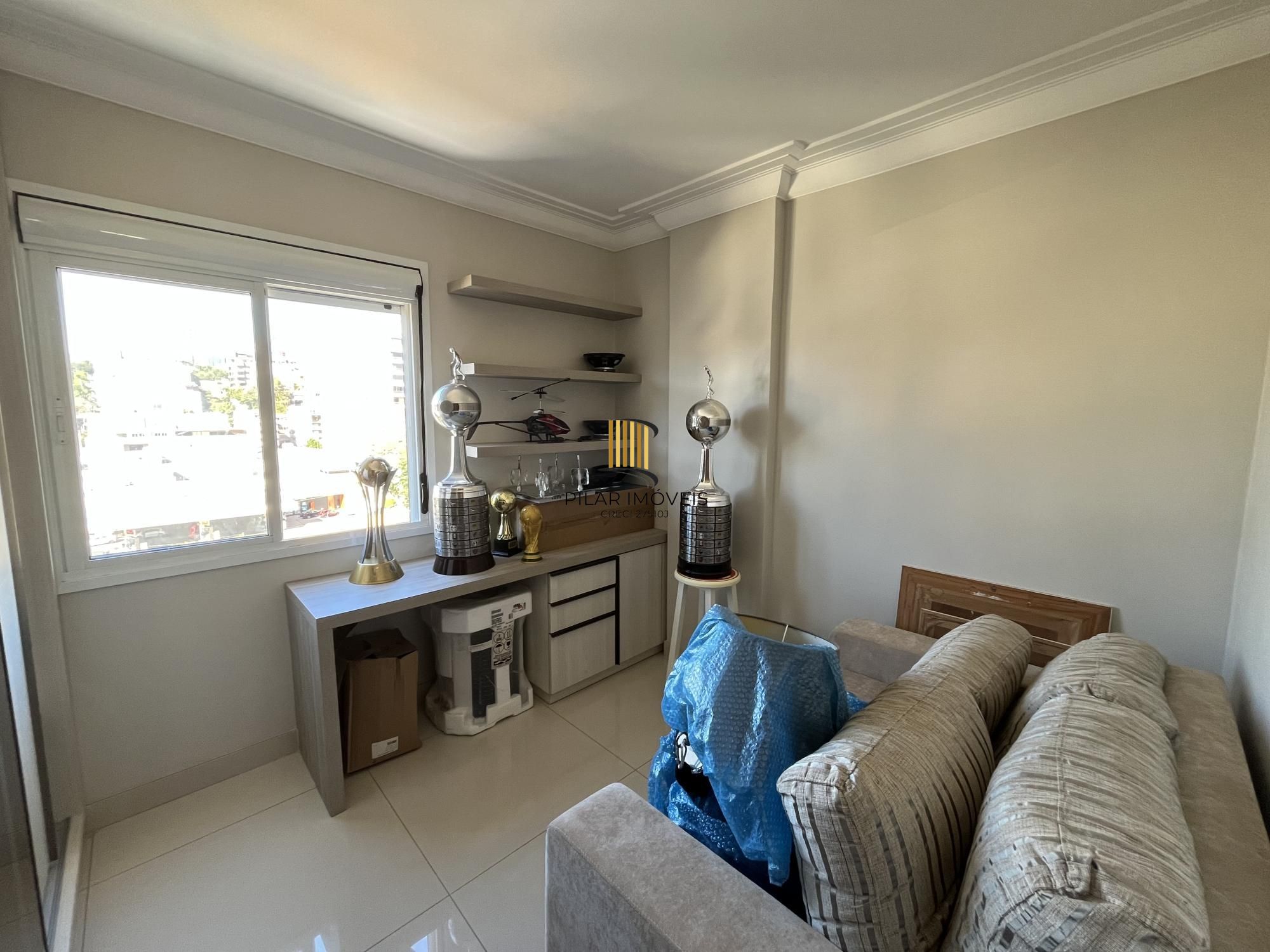 Apartamento de 2 quartos, suíte e 2 vagas garagem bairro São João Porto Alegre