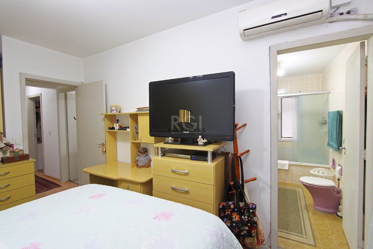 Apartamento para Venda - 115.09m², 3 dormitórios, sendo 1 suites, 1 vaga - Petrópolis