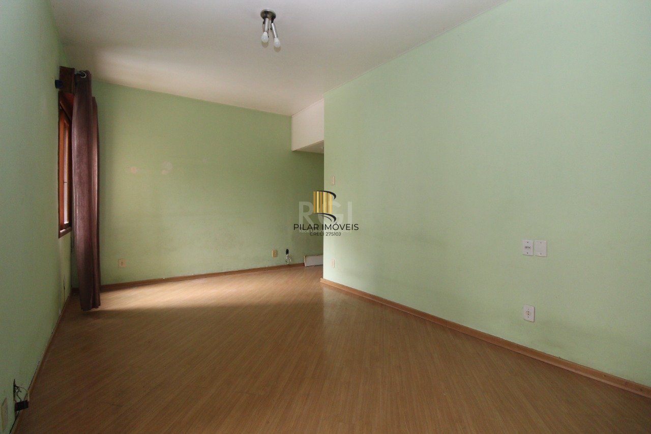 Apartamento para Venda - 61.8m², 2 dormitórios, sendo 1 suites, Cidade Baixa