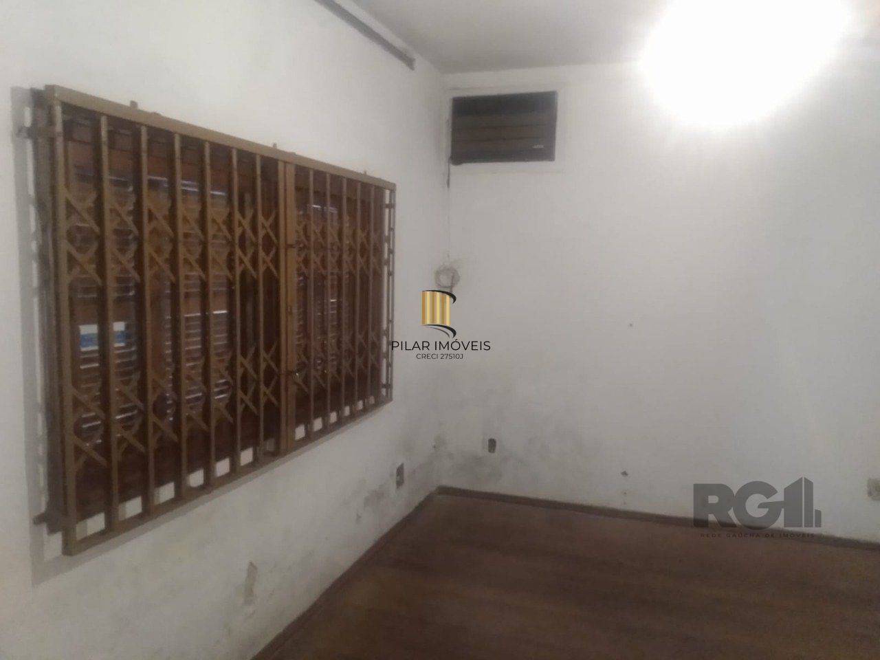 Casa 3 dormitórios no bairro Guarujá