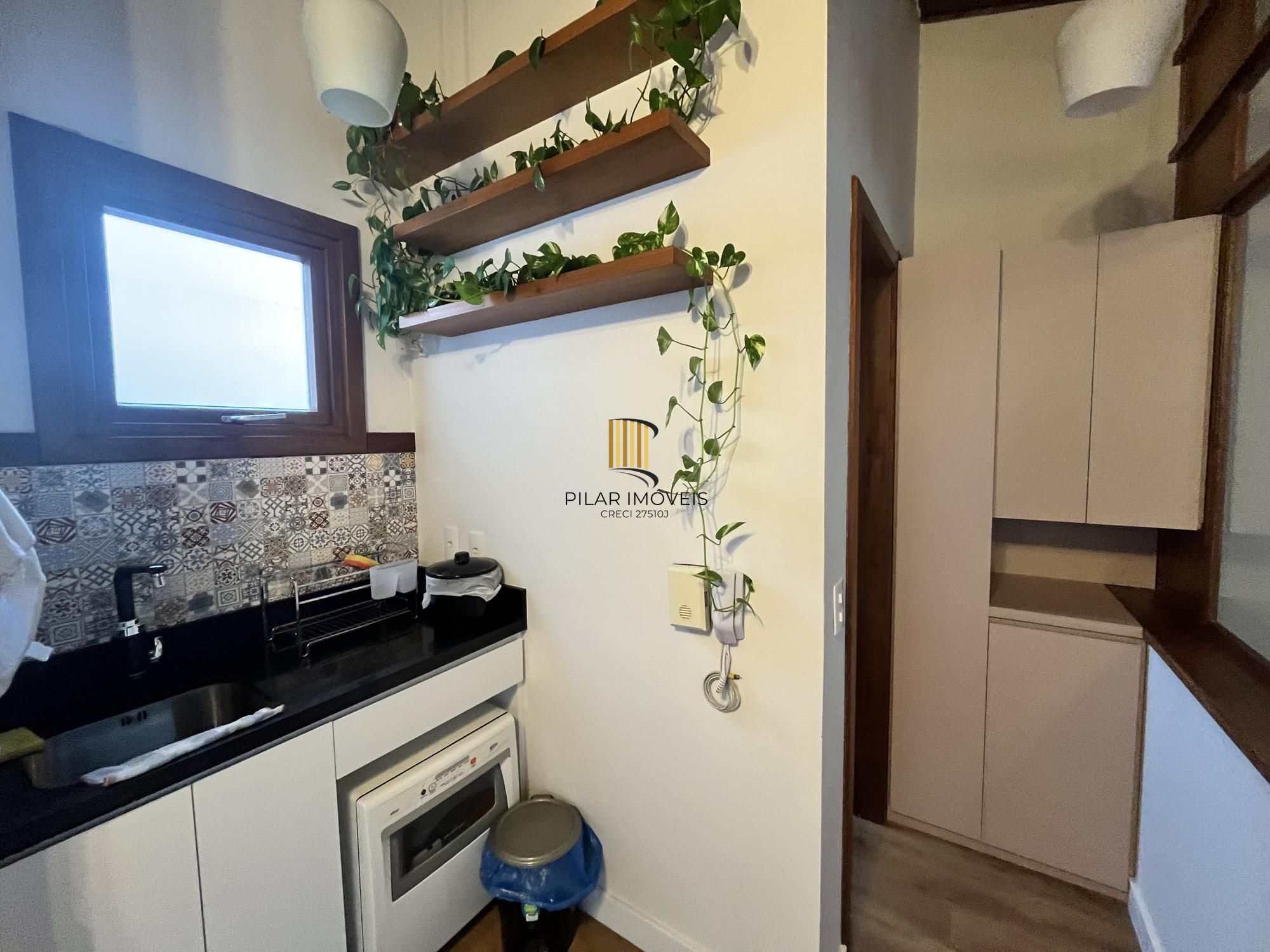 Apartamento de 3 quartos, 2 suítes, 1 americana e 2 vagas no bairro Farroupilha