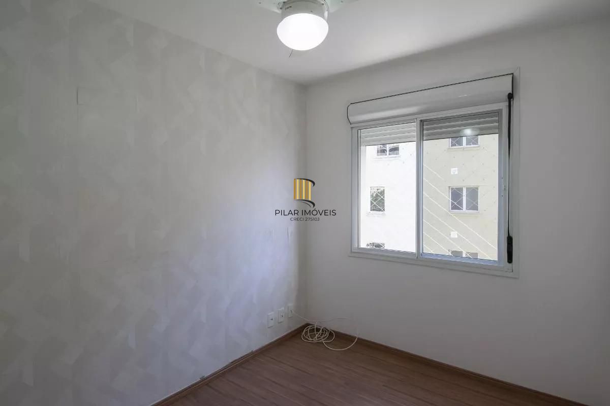 Apartamento de 3 quartos, suíte e 2 vagas de garagem Petrópolis em Porto Alegre.
