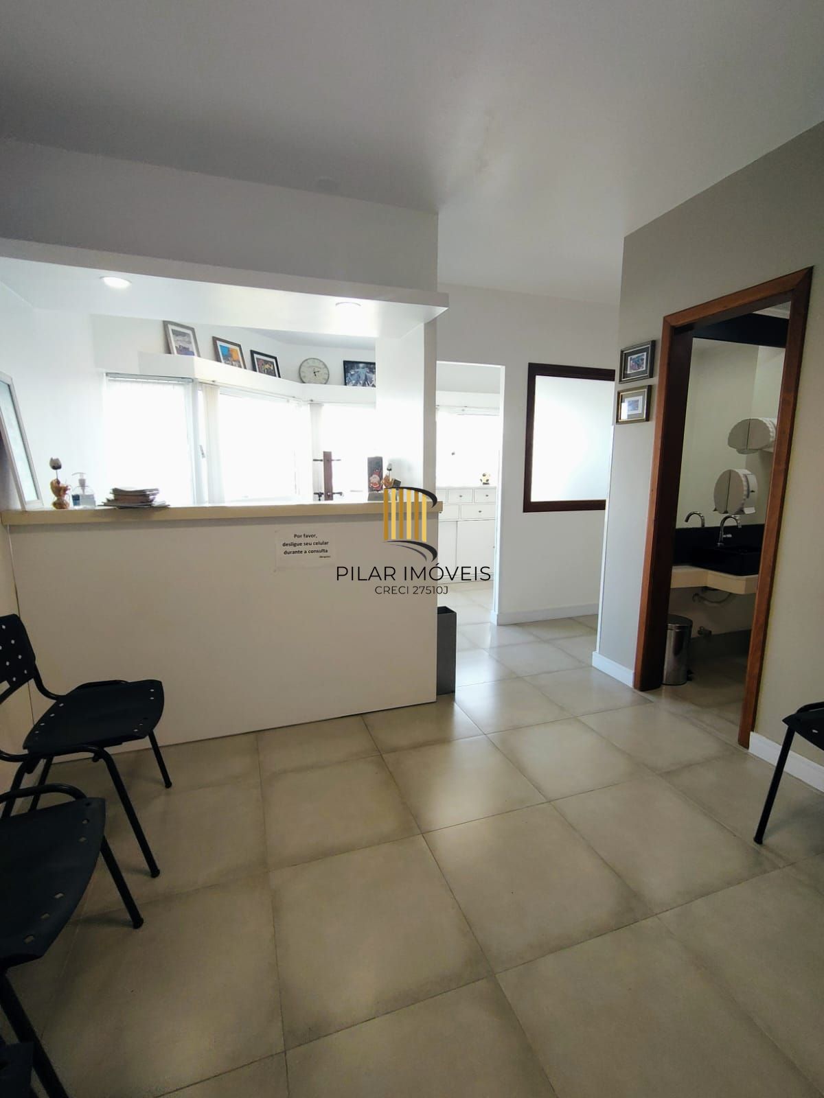 Sala ampla pois é ligada a outra ao lado do Colégio Santa Inês perto do Zaffari.