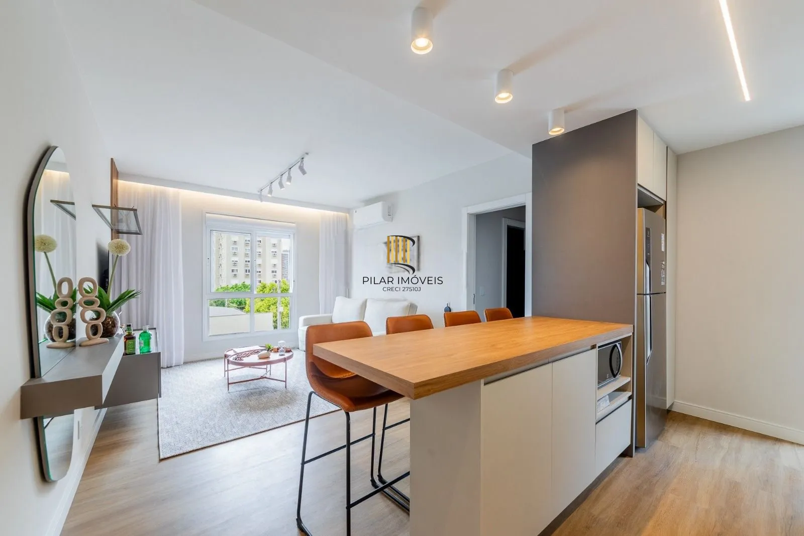 Apartamento à venda em Porto Alegre – pronto para morar, totalmente reformado.