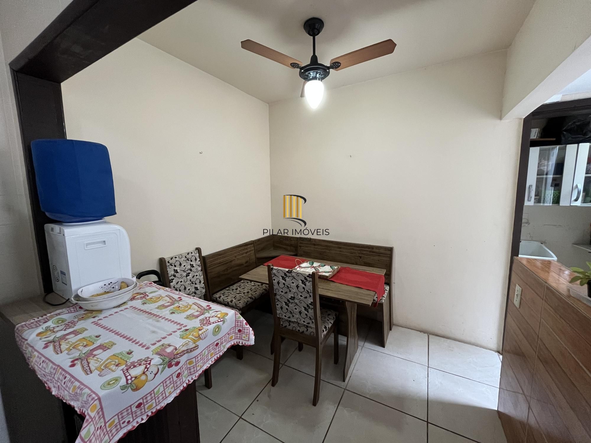 Apartamento de dois quartos com suíte no bairro Menino Deus em Porto Alegre