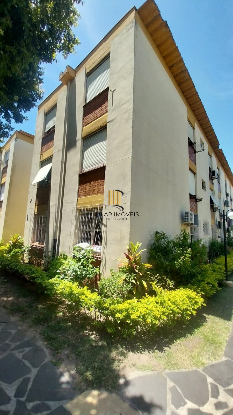 Apartamento térreo com 4 quartos e 1 vaga de garagem rotativa no Passo da Areia