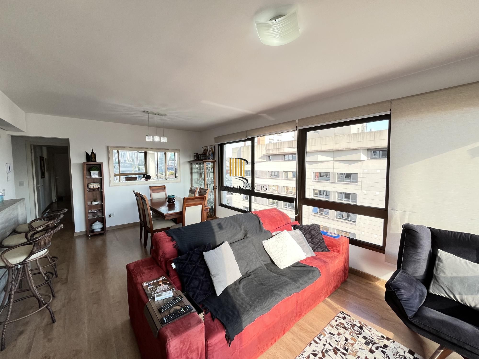 Apartamento de 3 quartos, suíte e 2 vagas de garagem no bairro Menino Deus POA