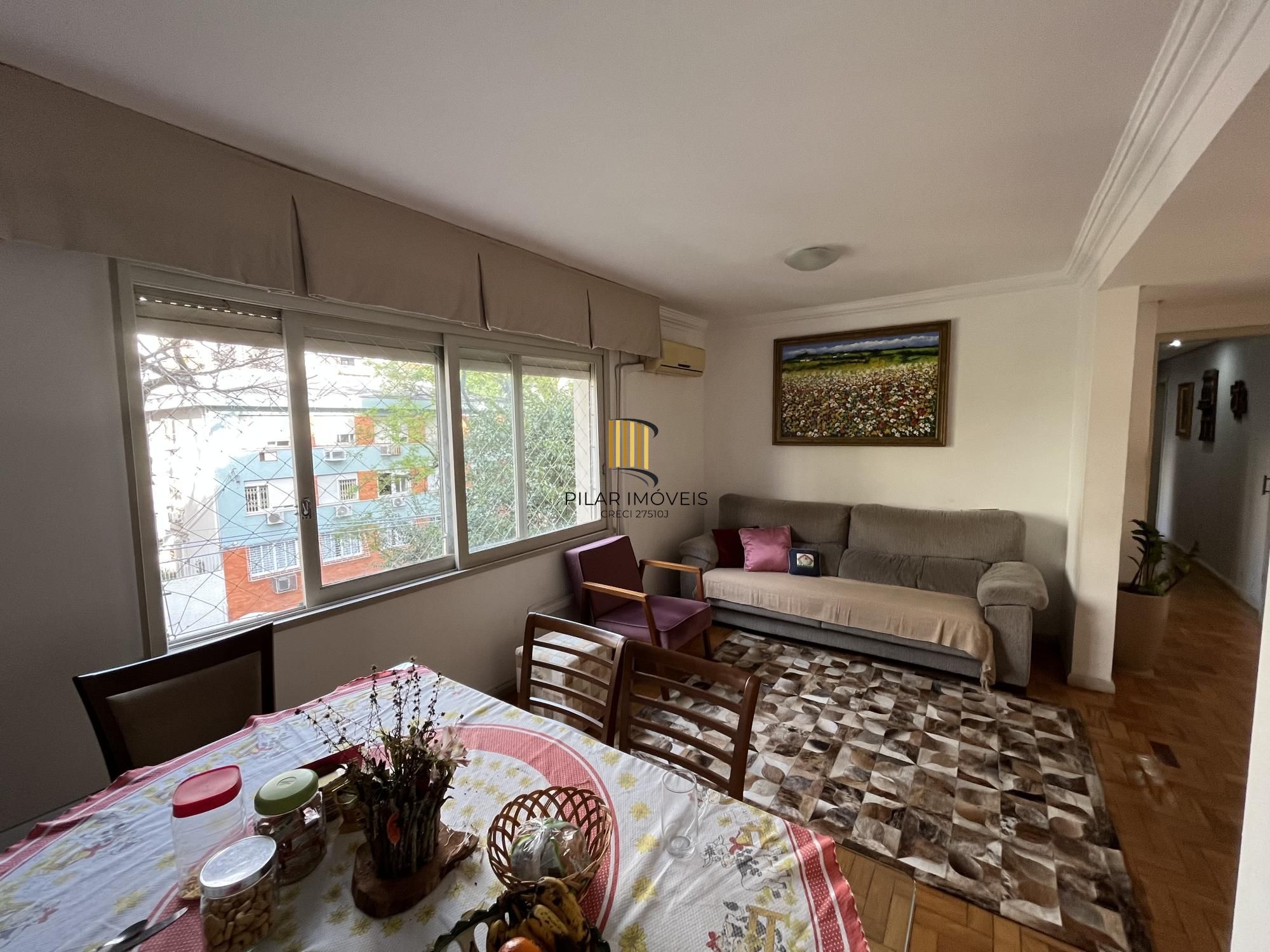 Apartamento de 3 quartos, suíte e 1 vaga de garagem no bairro Petrópolis em POA