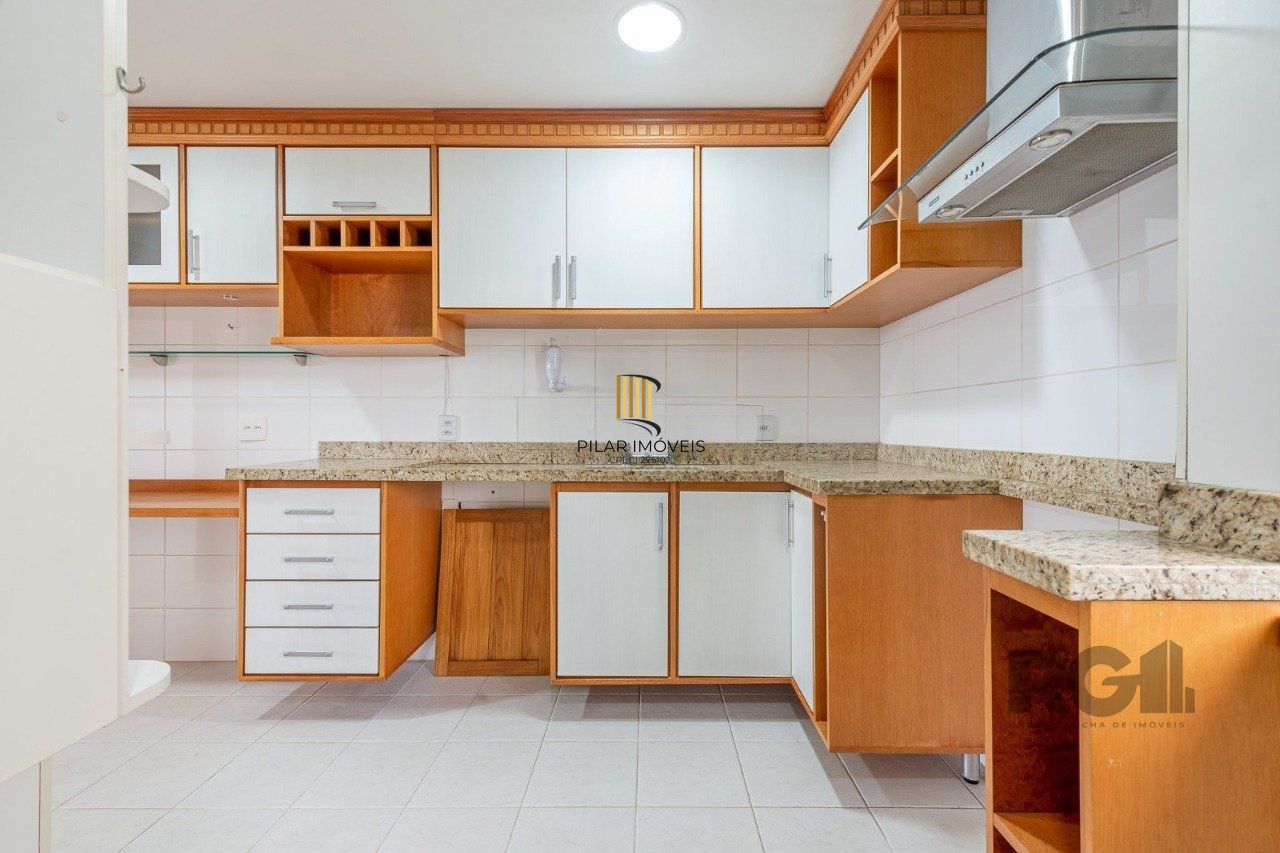 Excelente apartamento de 3 dormitórios sendo 1 suíte e 2 vagas no Higienópolis.