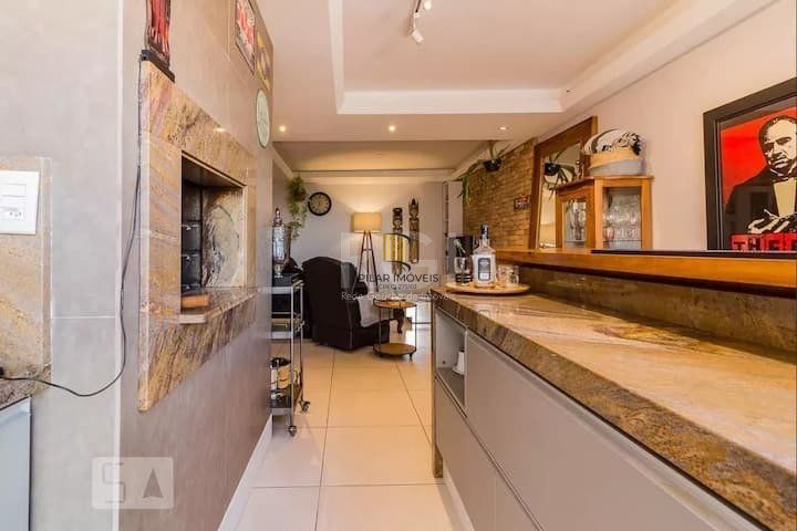 Apartamento para Venda - 105m², 2 dormitórios, sendo 1 suites, 2 vagas - Menino Deus
