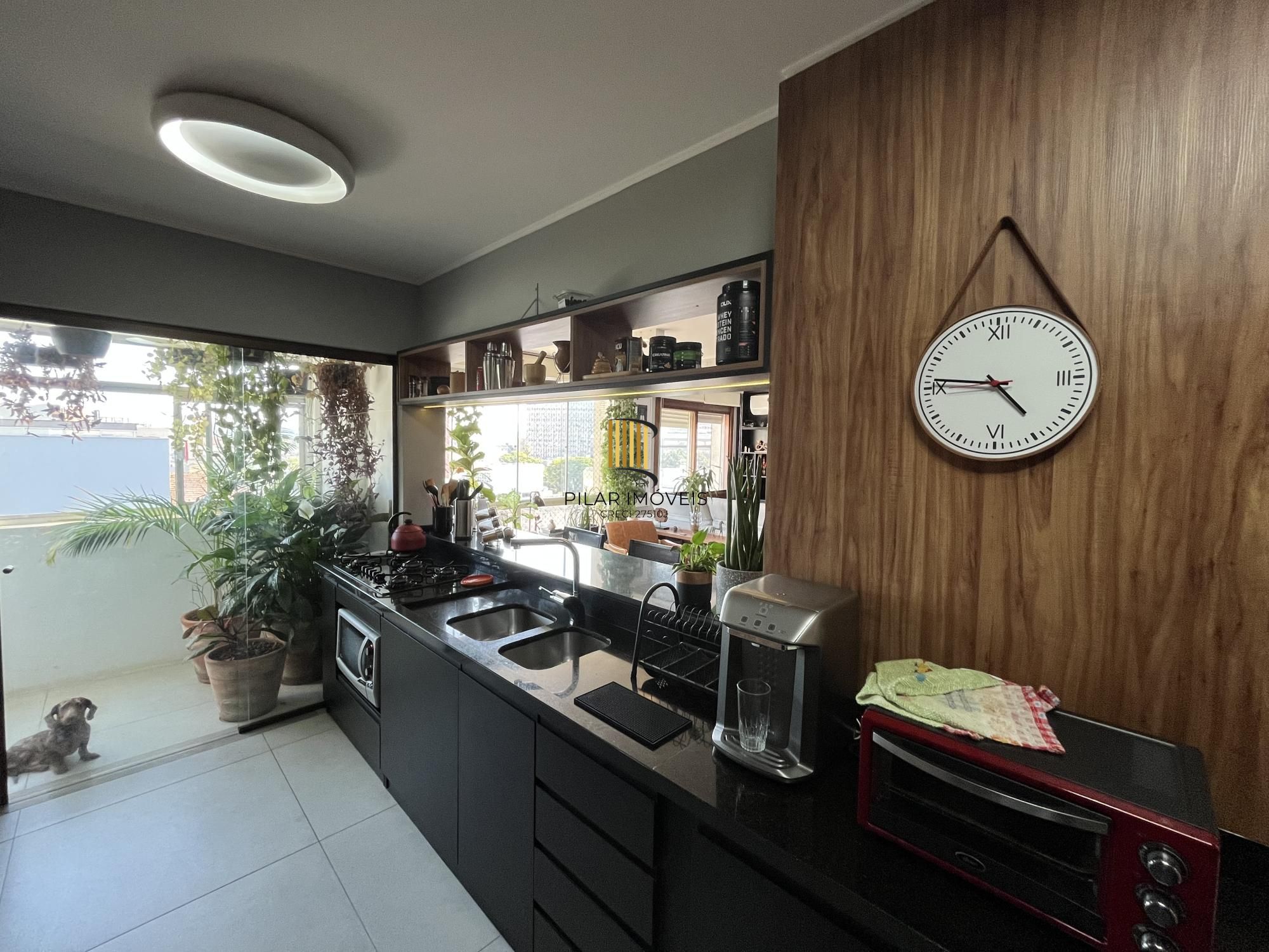 Apartamento de 2 quartos e 1 vaga de garagem no bairro Rio Branco Porto Alegre