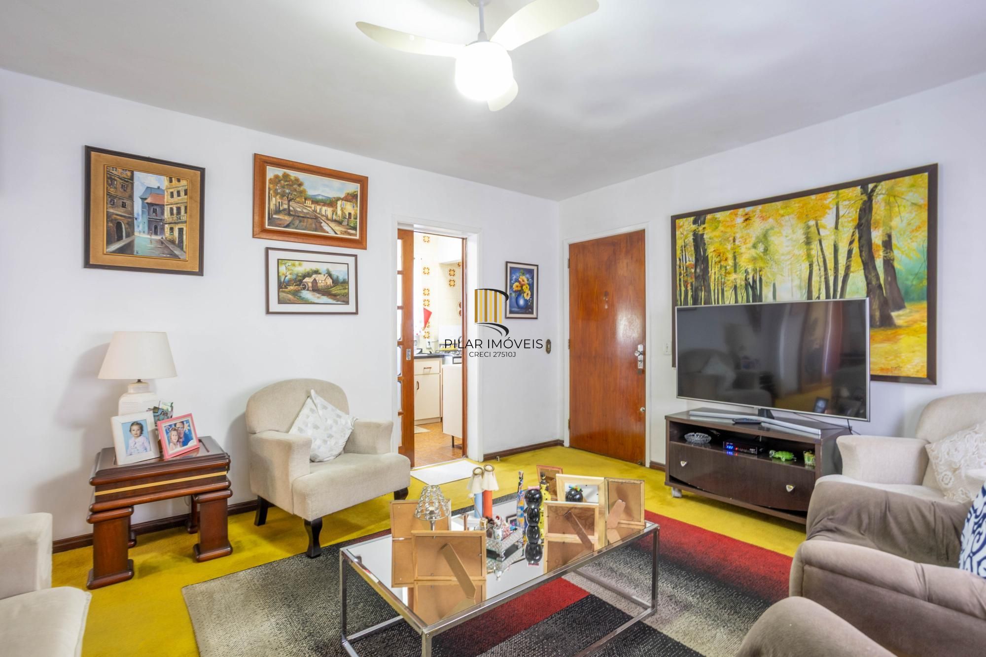 Apartamento de três quartos, suíte, dependência de empregada e 1 vaga de garagem