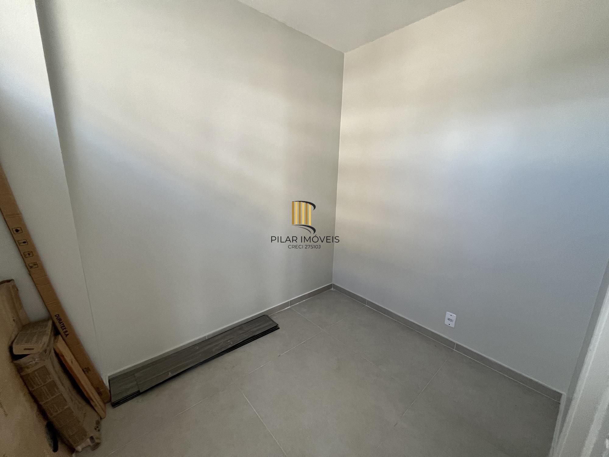 Apartamento de 3 quartos, suíte e 1 vaga de garagem no bairro Menino Deus em POA