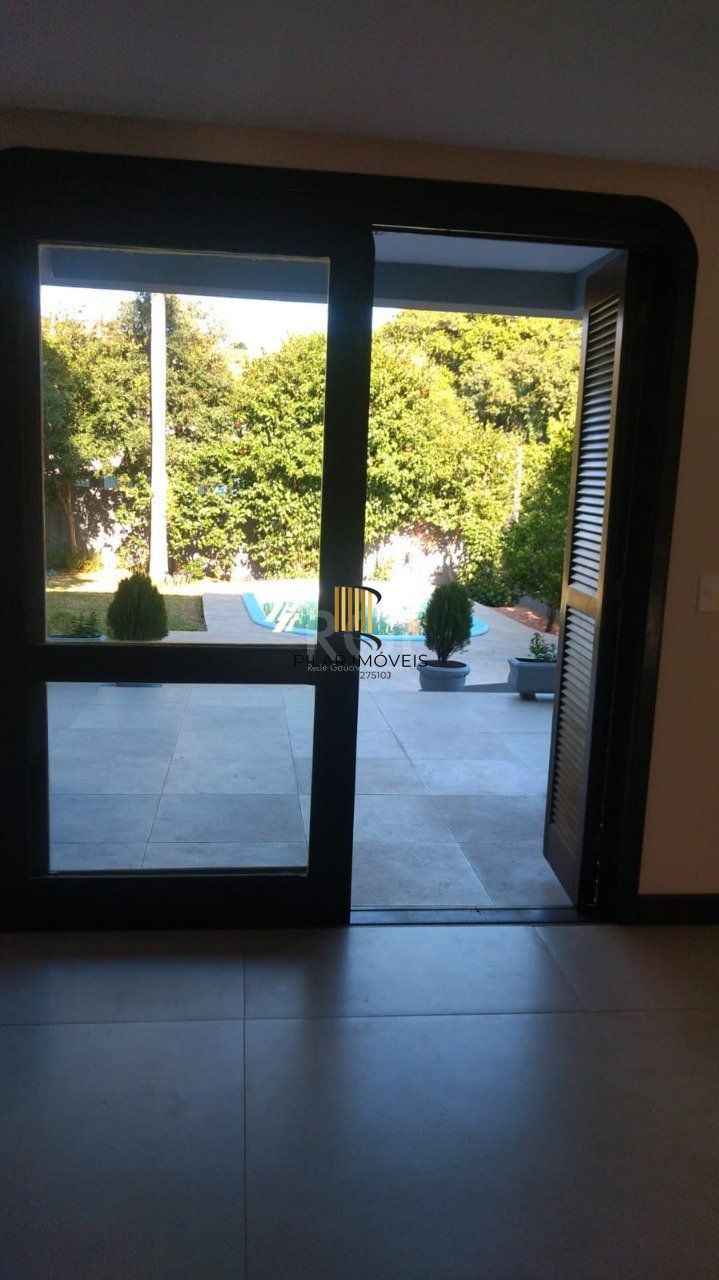 Casa para Venda - 204.81m², 4 dormitórios, sendo 1 suites, 2 vagas - Cristal