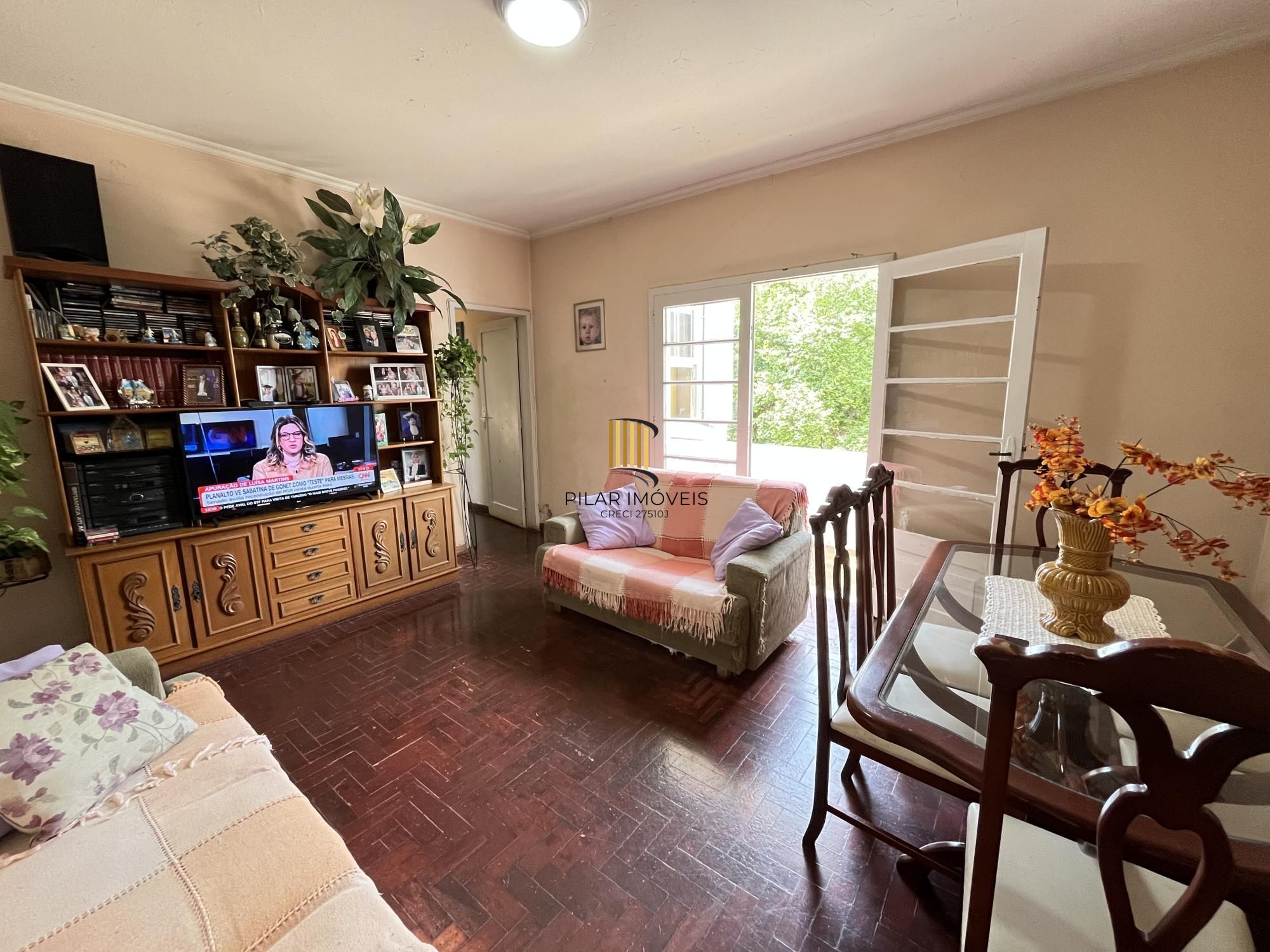 Apartamento de 3 quartos com dependência de empregada bairro Moinhos de Vento