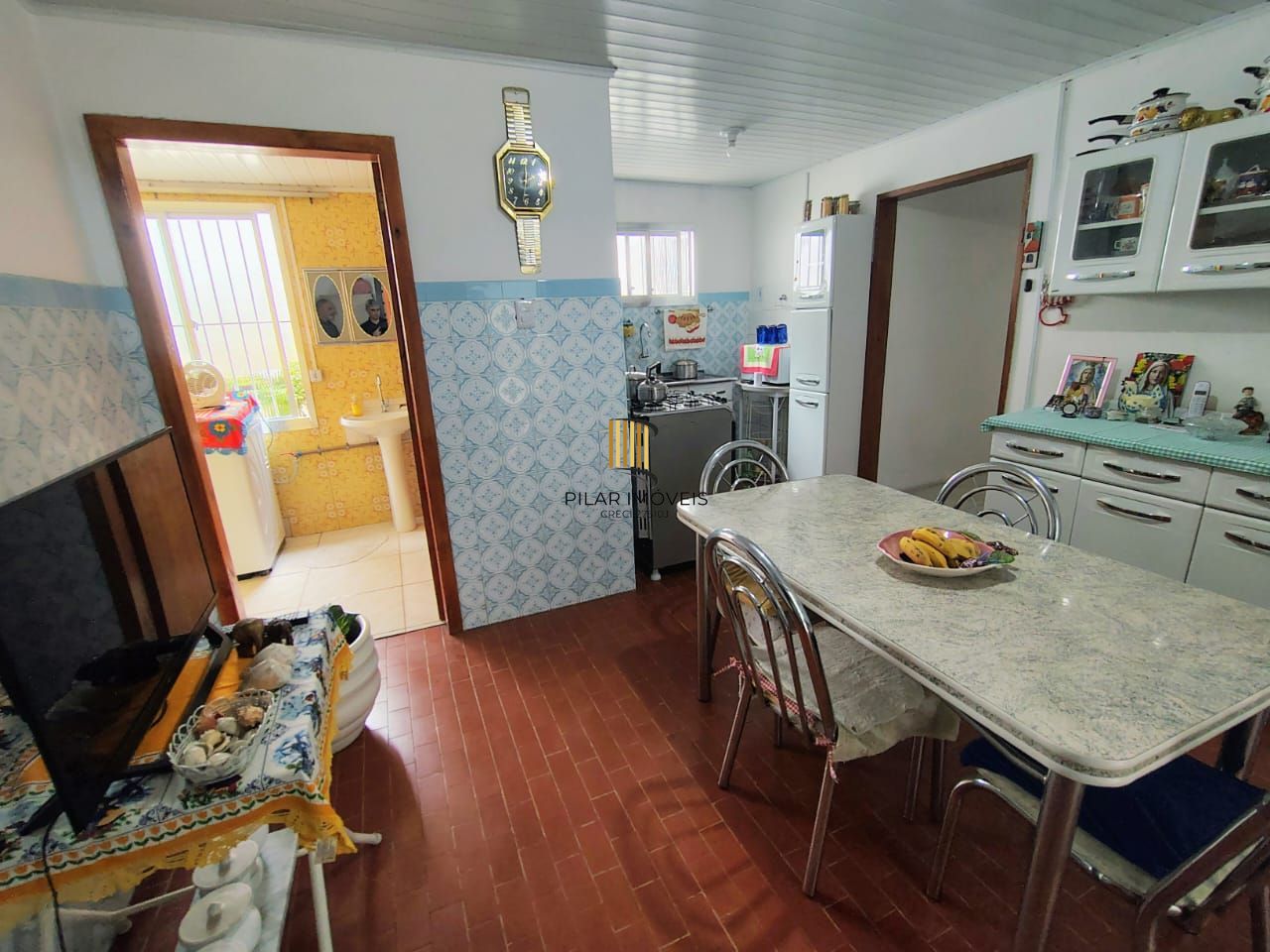 Casa 3 dormitórios e 3 vagas de garagem.