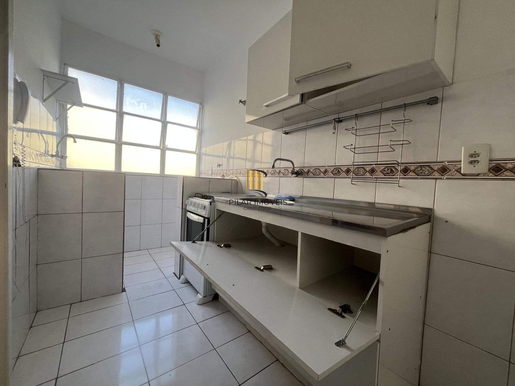 Apartamento para Venda - 32.29m², 1 dormitório, 1 vaga - Santo Antonio