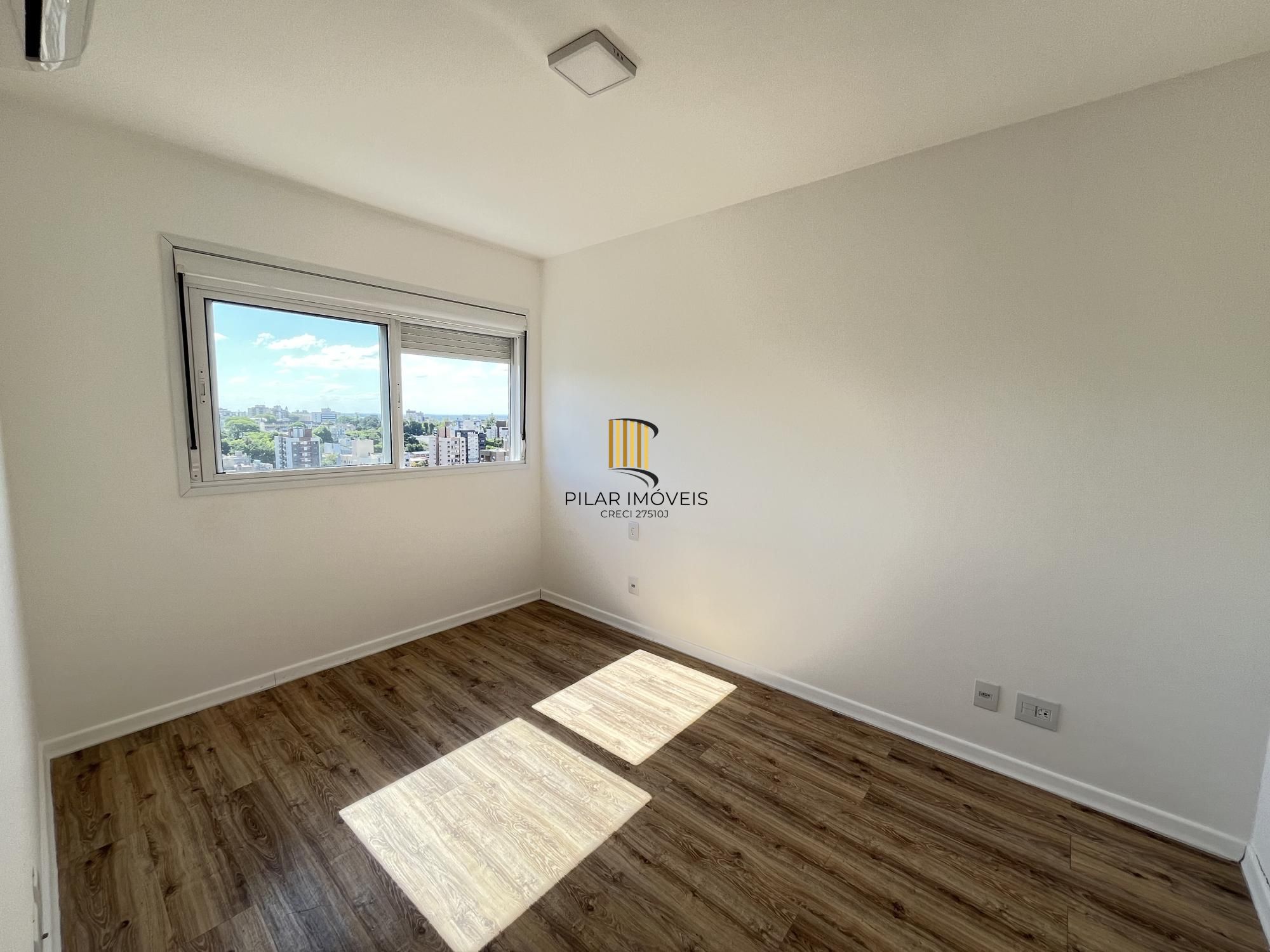 Apartamento de 2 dormitórios, suíte e 1 vaga de garagem no bairro Passo da Areia