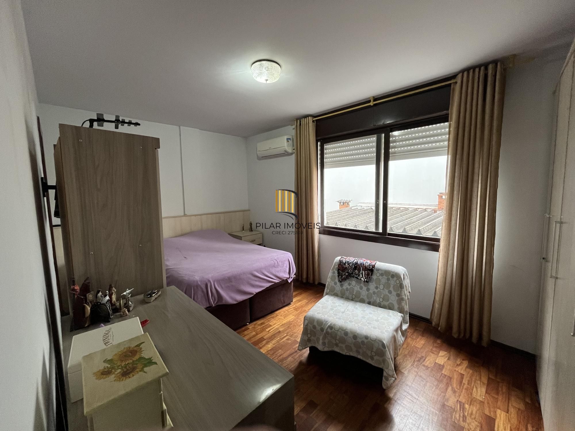 Apartamento de dois quartos com suíte no bairro Menino Deus em Porto Alegre