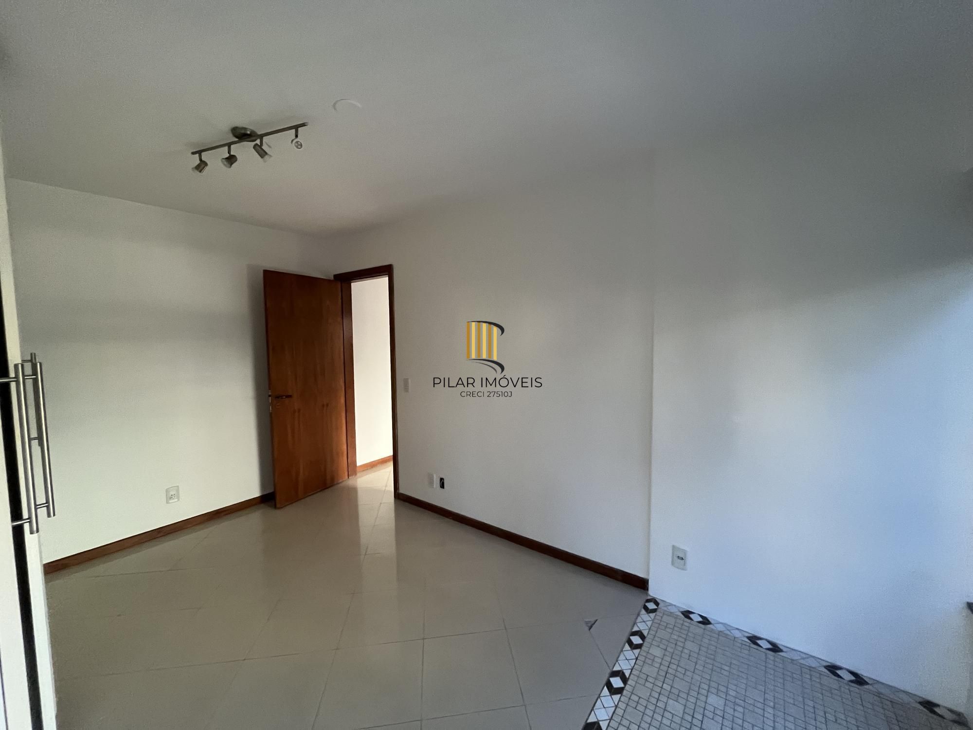 Apartamento de 3 quartos, suíte e 2 vagas de garagem no bairro Auxiliadora