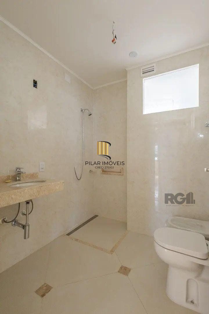 Apartamento 4 dormitorios vaga e elevador Centro Histórico Porto Alegre