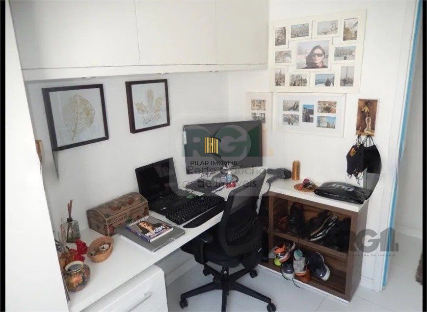 Apartamento 2 Dormitório(s) Bairro Azenha