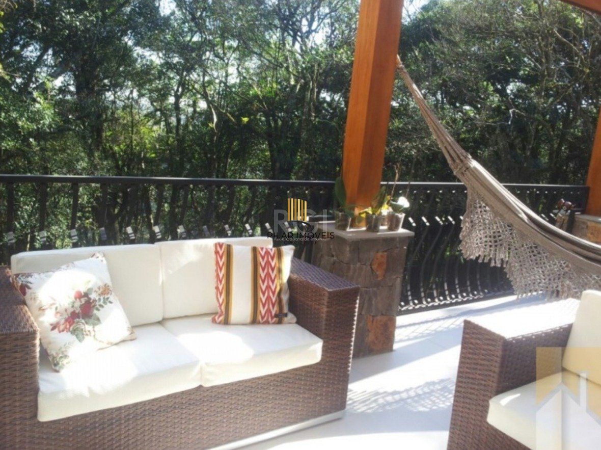 Casa Condominio para Venda - 327.75m², 3 dormitórios, sendo 3 suites, 3 vagas - Floresta