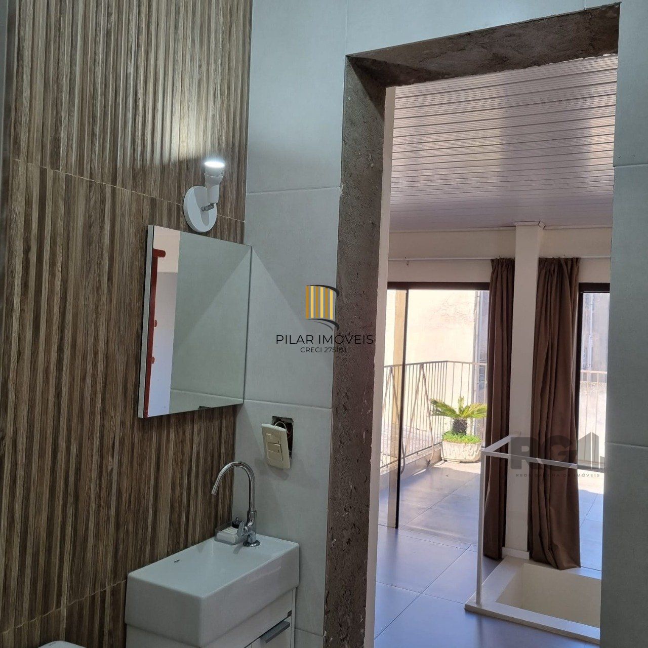Apartamento de um quarto no bairro Santana em Porto Alegre.