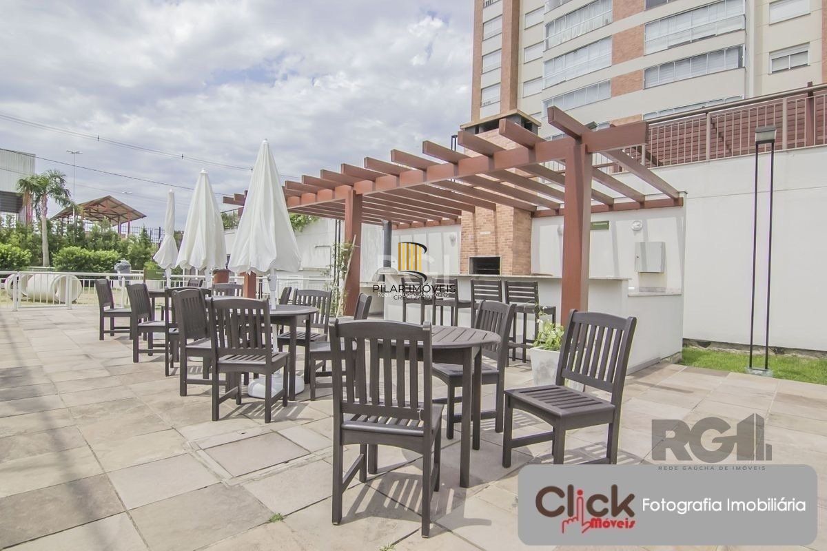 Excelente apartamento, finamente decorado e mobiliado, excelente iluminação, possuindo 03 dormitórios e 03 suites, sendo 01 master