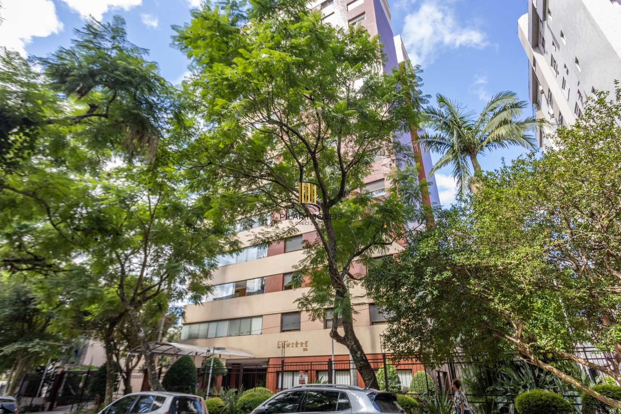 Apartamento 3 quartos 2 vagas de garagem bairro Petrópolis em Porto Alegre