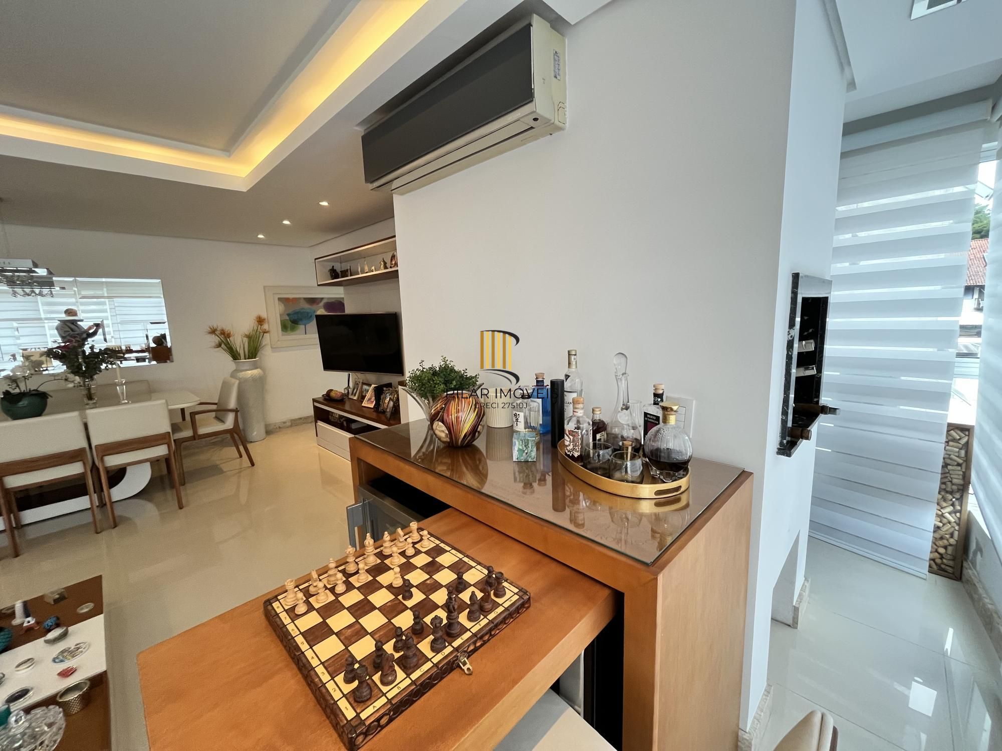 Excelente apartamento de 3 dormitórios, suíte, 2 vagas, no Bairro Boa Vista.