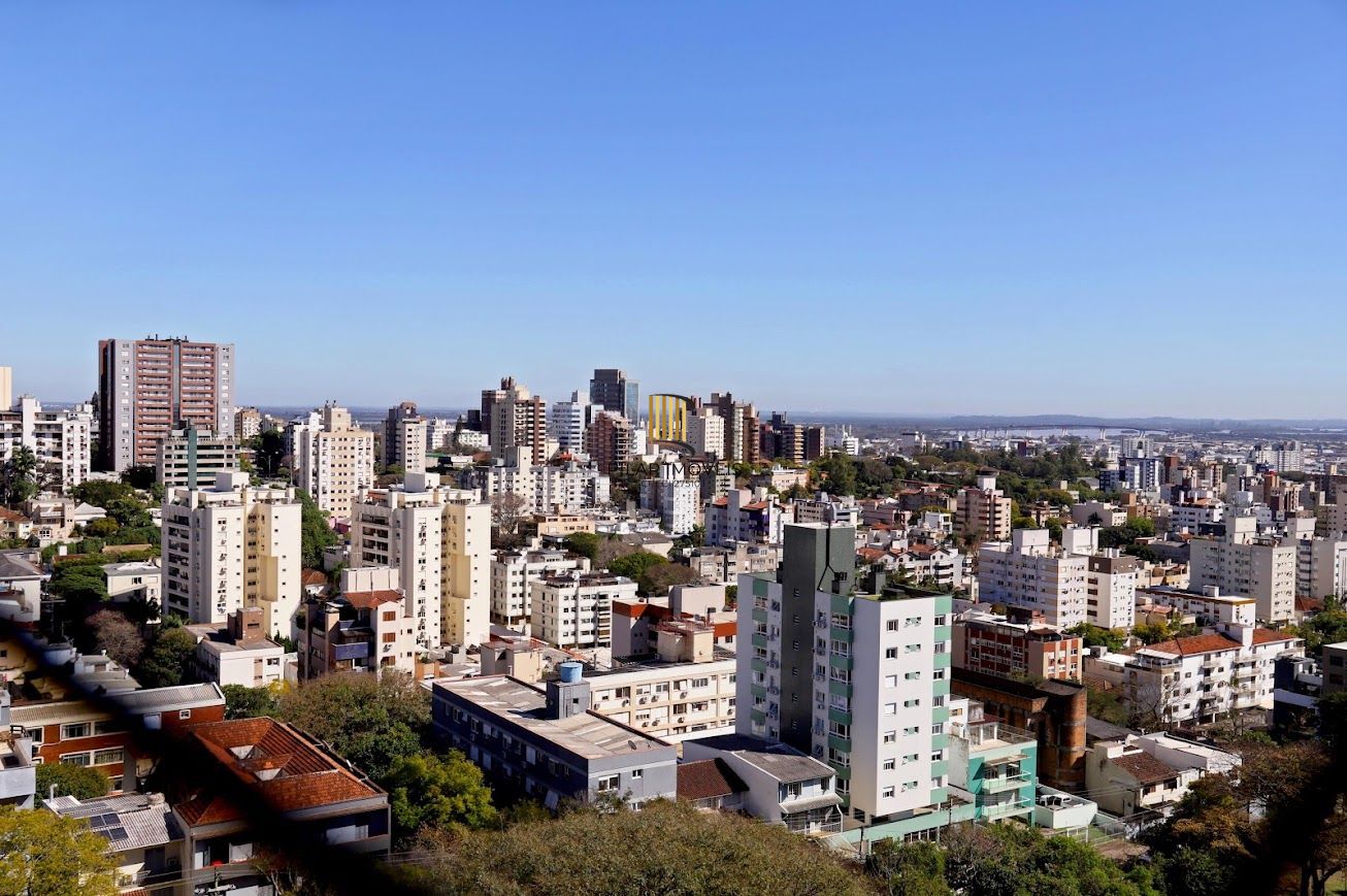 Excelente apartamento de 3 dormitórios sendo 1 suíte e 2 vagas no Higienópolis.