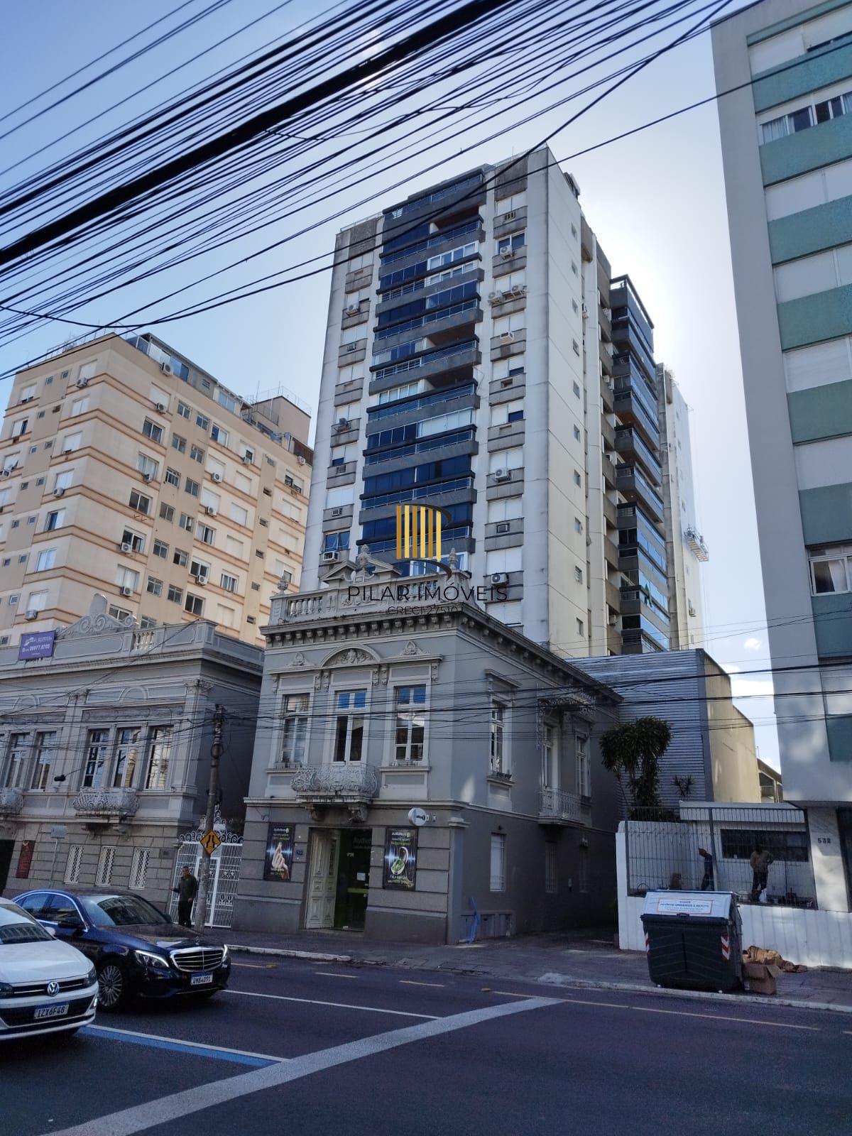 Apartamento 2 Dormitórios, 1 vaga Dupla de Garagem, Bairro Independência, Porto Alegre-RS - Pilar Imóveis