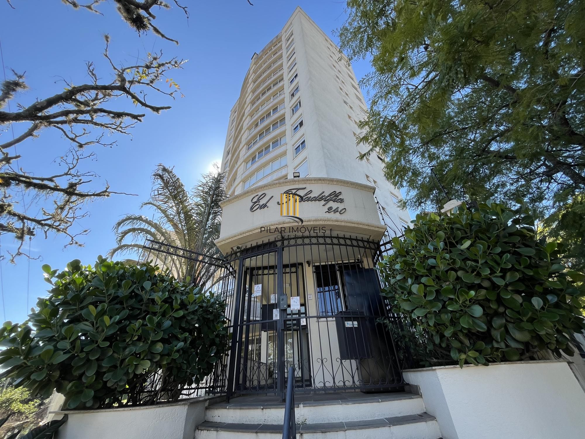 Apartamento de 3 quartos, suíte e 2 vagas de garagem no bairro Higienópolis POA