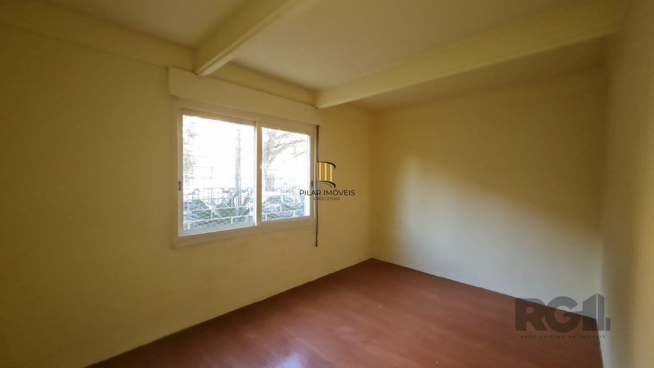 Apartamento com 2 dormitórios, muito bem localizado, próximo a todos os recursos, frente ao Instituto de Cardiologia.