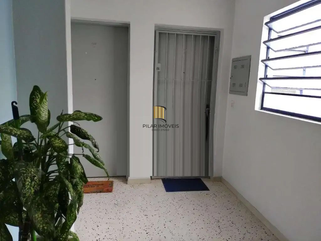 Apartamento de dois quartos no bairro Rio Branco em Porto Alegre