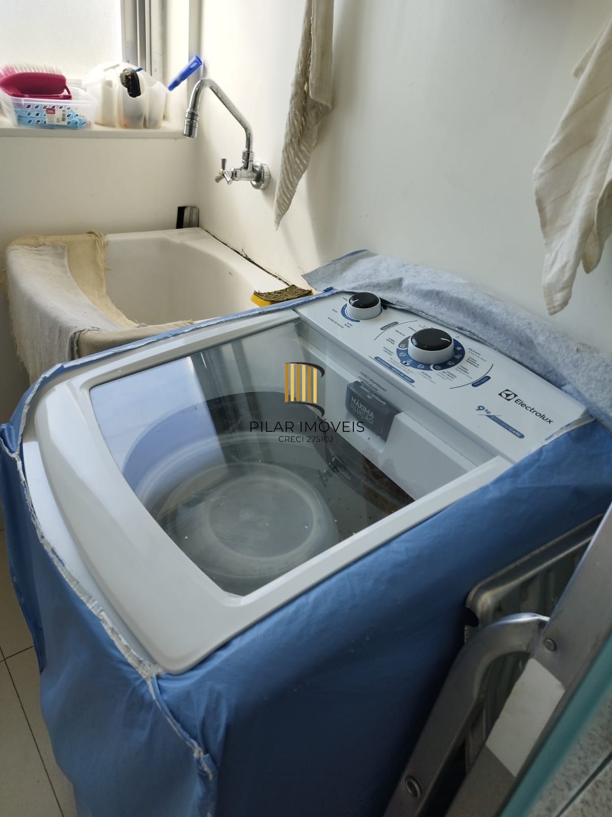 Apartamento de um quarto e uma vaga de garagem no bairro Santa Cecília