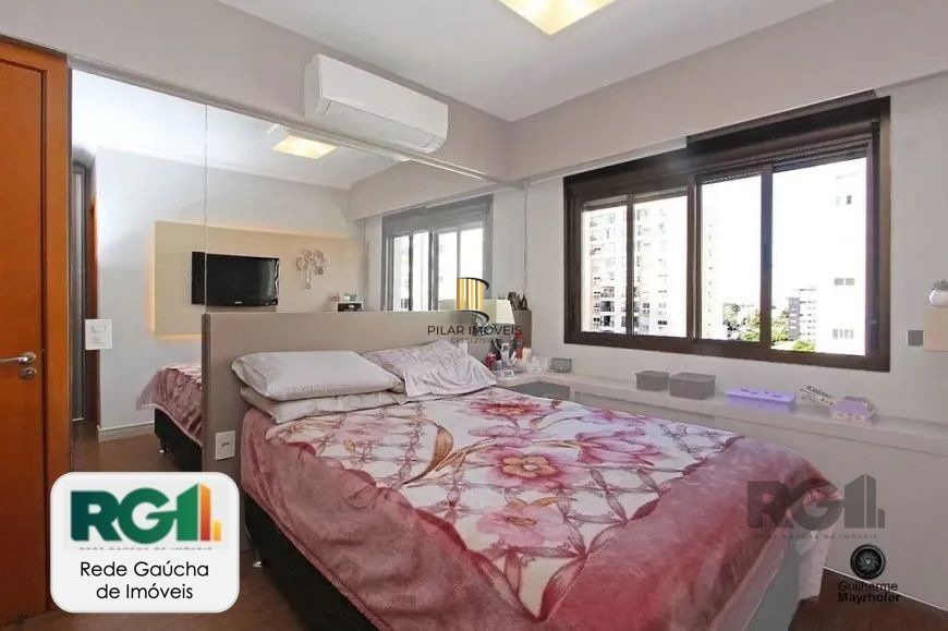 Apartamento 3 dormitórios, sendo 1 suíte, 89,87 m² de área privativa e 2 vaga(s) de garagem. Localizado na Rua/Av. Andarai, no bairro Boa Vista em Porto Alegre.