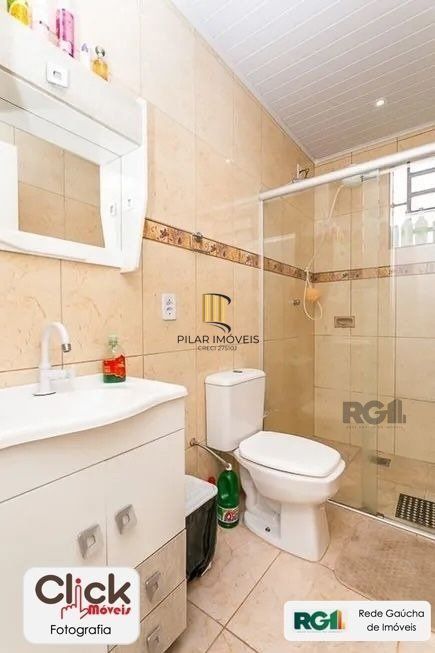 Casa 3 dormitórios, 123,8 m² de área privativa e 2 vaga(s) de garagem. Localizado na Rua/Av. Andaraí, no bairro Passo D Areia em Porto Alegre.