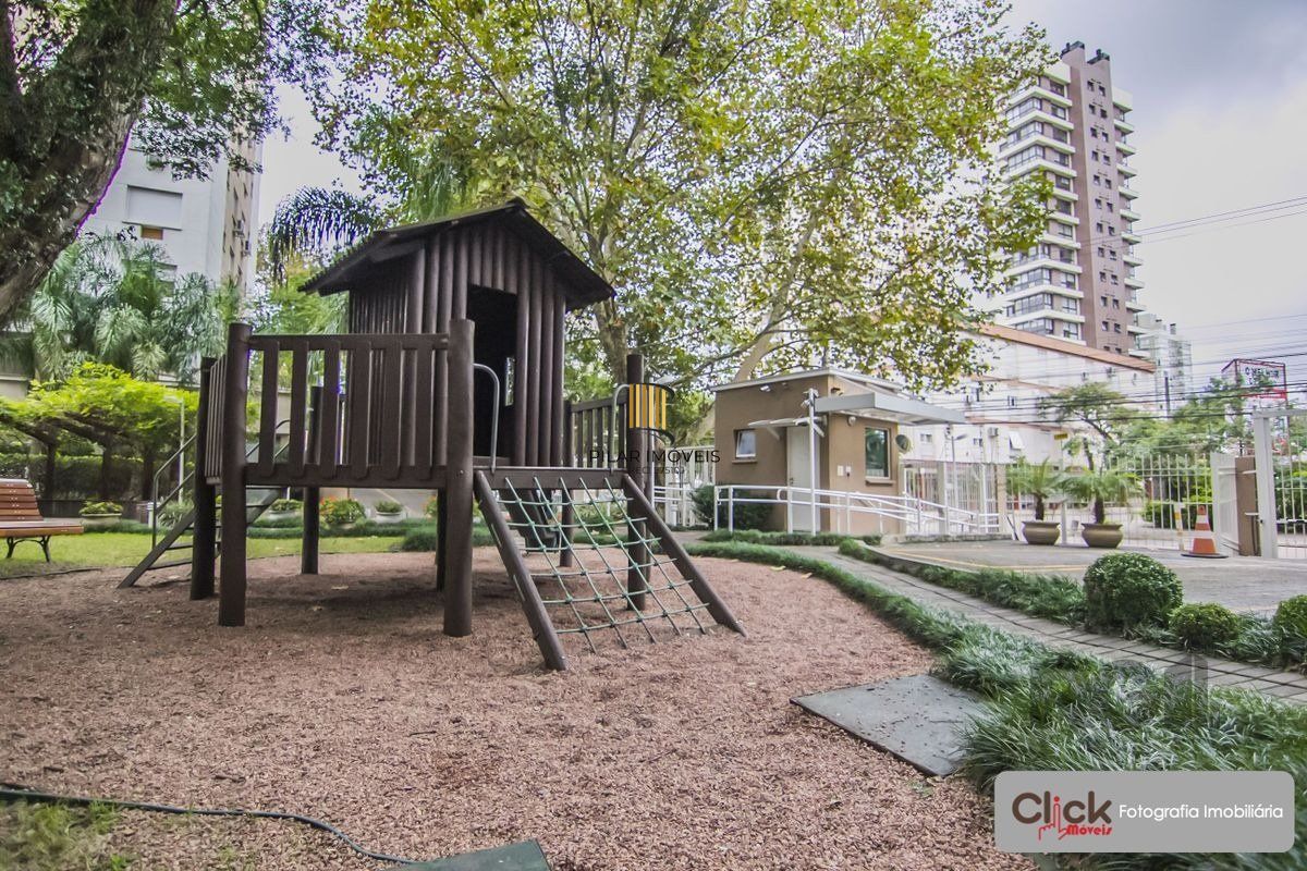 Vende Excelente Apartamento no Bairro Passo da Areia - Porto Alegre