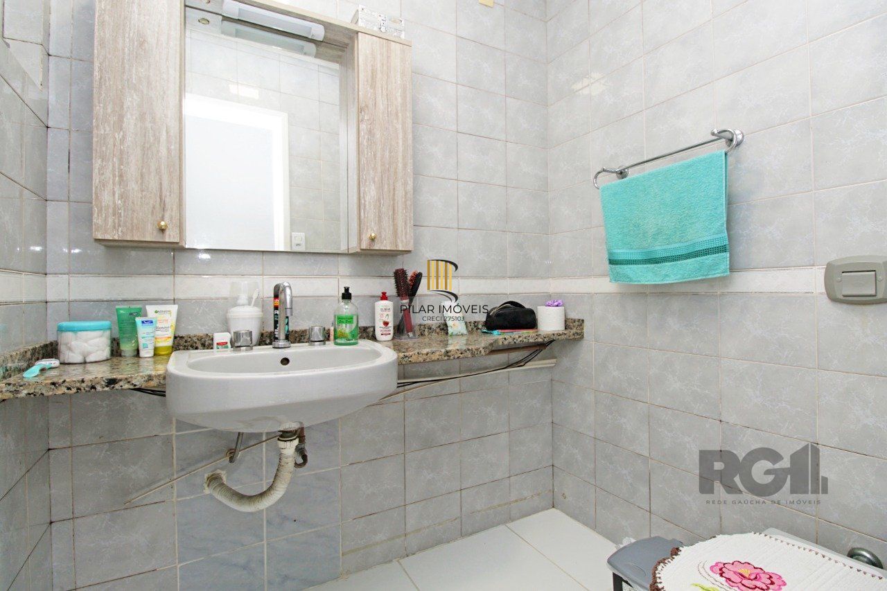 Apartamento para Venda - 68m², 2 dormitórios, sendo 1 suites, Cidade Baixa