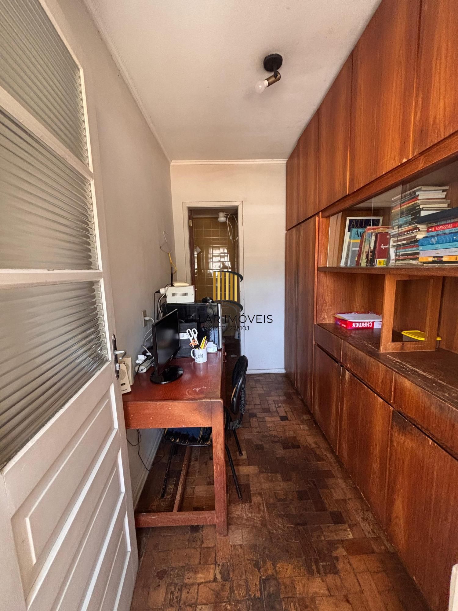 Apartamento de 2 quartos e 1 vaga de garagem bairro Santa Cecília Porto Alegre