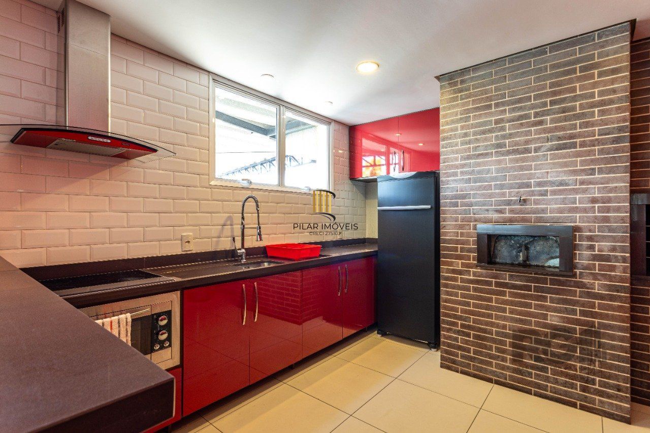   Apartamento de um quarto (dormitório) e uma vaga de garagem no bairro Jardim Botânico em Porto Alegre. 