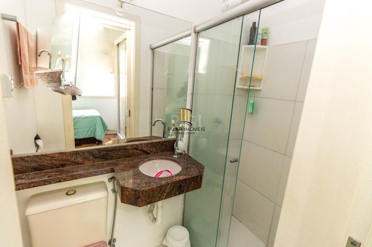Apartamento para Venda - 61.47m², 2 dormitórios, 1 vaga - Petrópolis