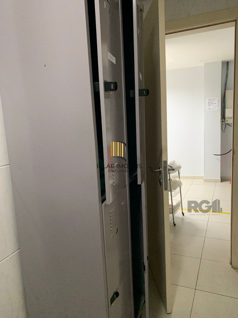 Prédio Comercial no bairro Bom Fim