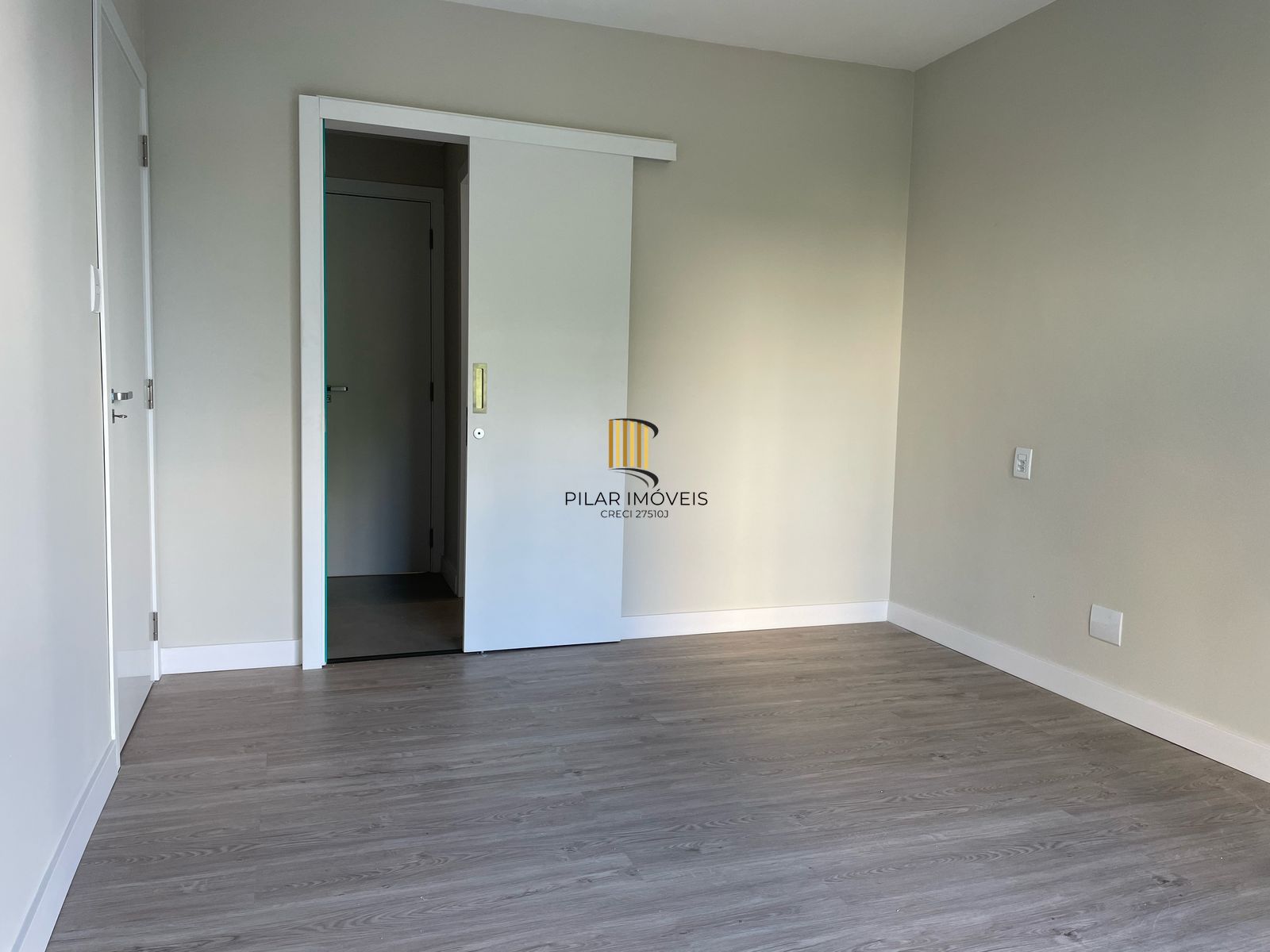 Apartamento de 3 quartos, suíte e 1 vaga de garagem no bairro Petrópolis em POA