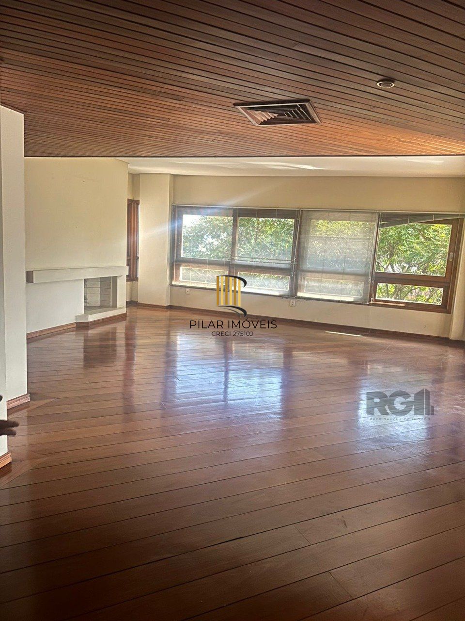 Apartamento de 3 quartos, suíte e 3 vagas de garagem no bairro Bela Vista