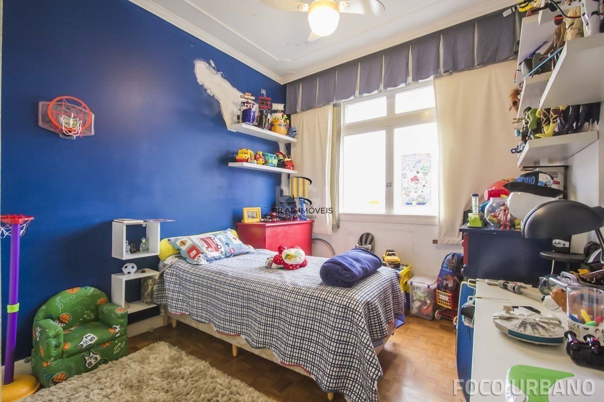 Apartamento para Venda - 155m², 4 dormitórios, sendo 1 suites, 1 vaga - Bom Fim