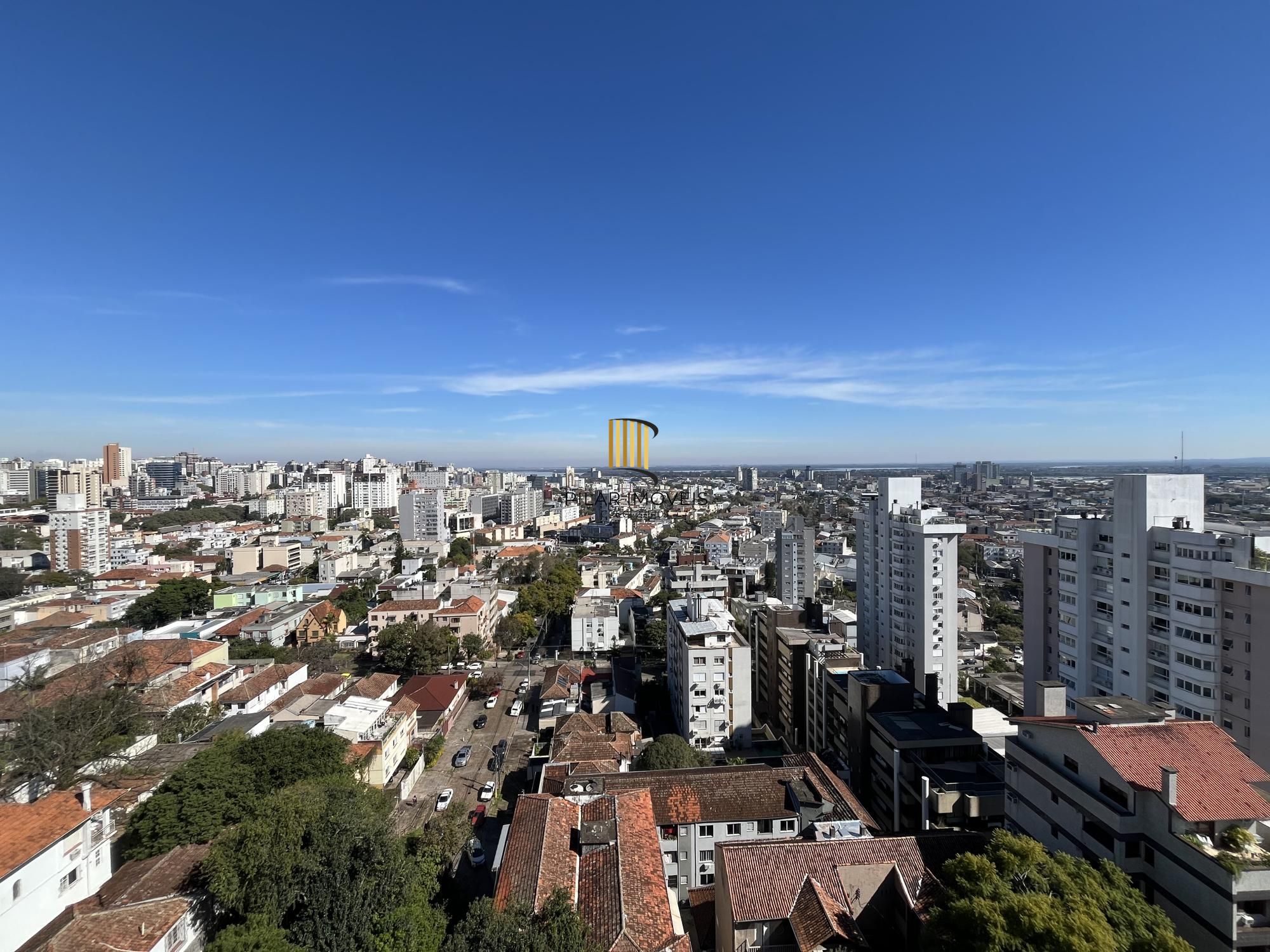 Apartamento de 3 quartos, suíte e 2 vagas de garagem no bairro Higienópolis POA